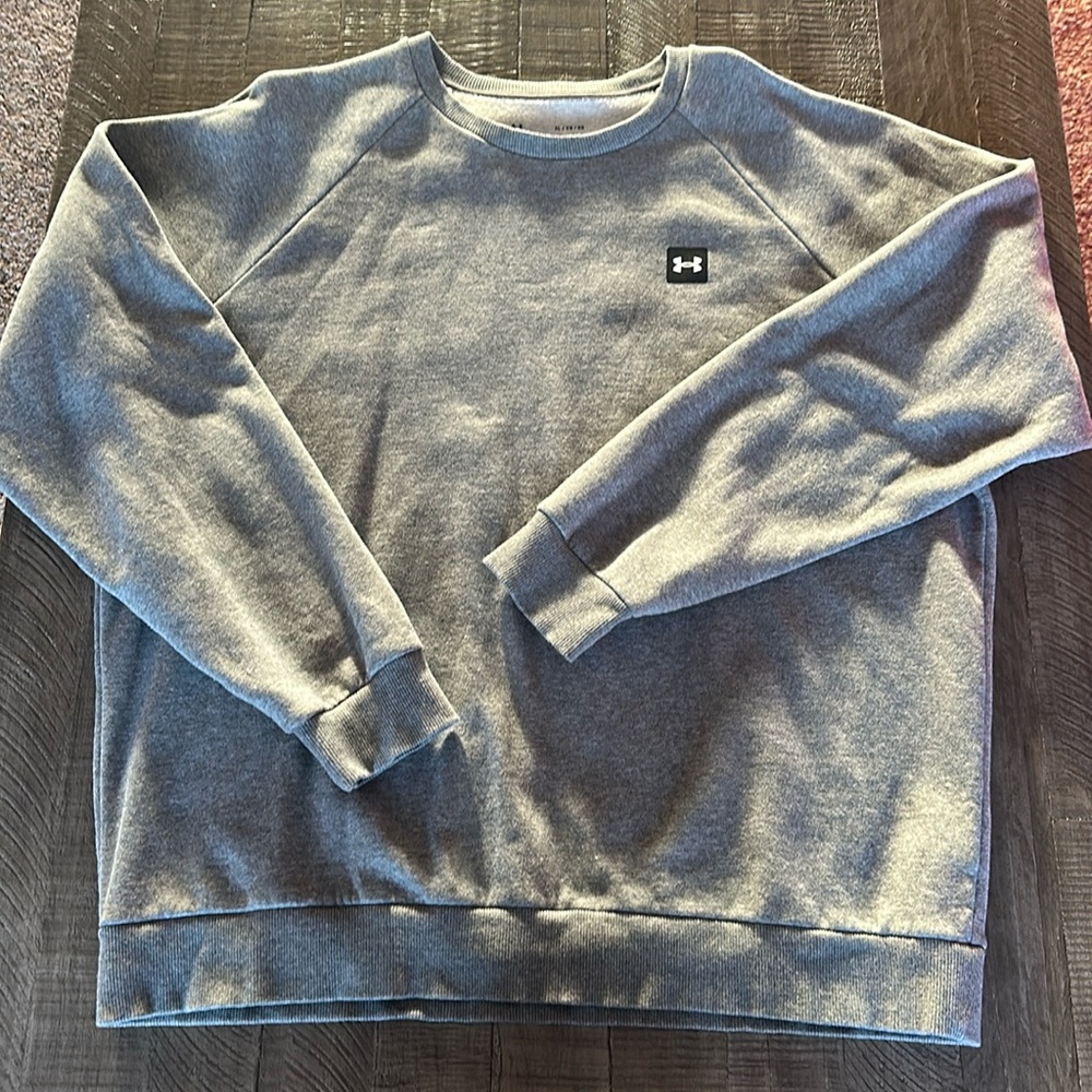 Under Armour Men’s crew sweatshirts